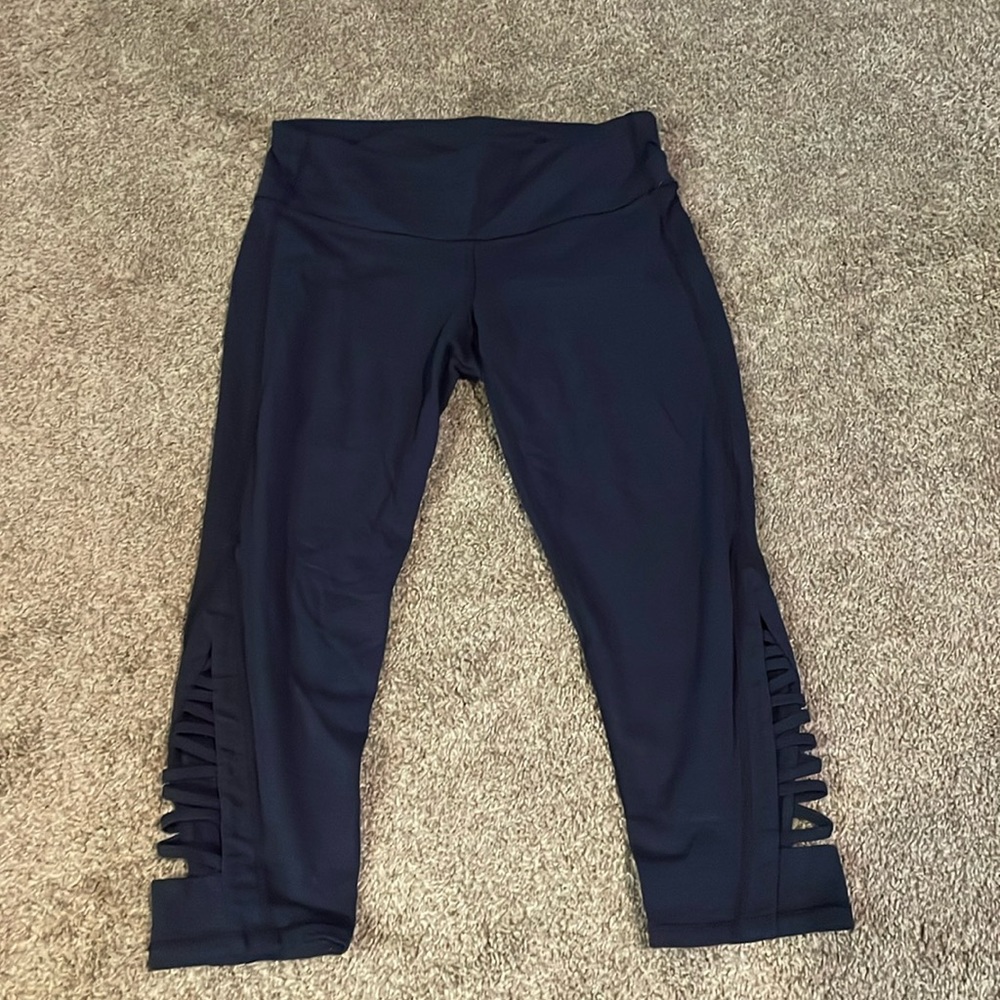 Navy blue cropped Athleta leggings